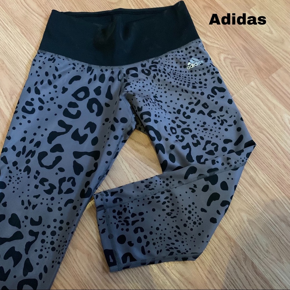 Adidas 'Climalite Capri Pants Black Gray Waistband Womens Size S Small Cheetah